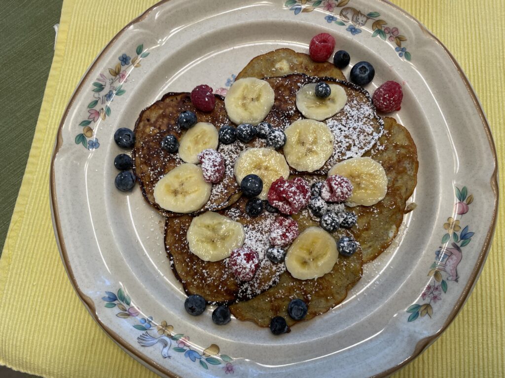 Banana Lover's Flourless Pancakes