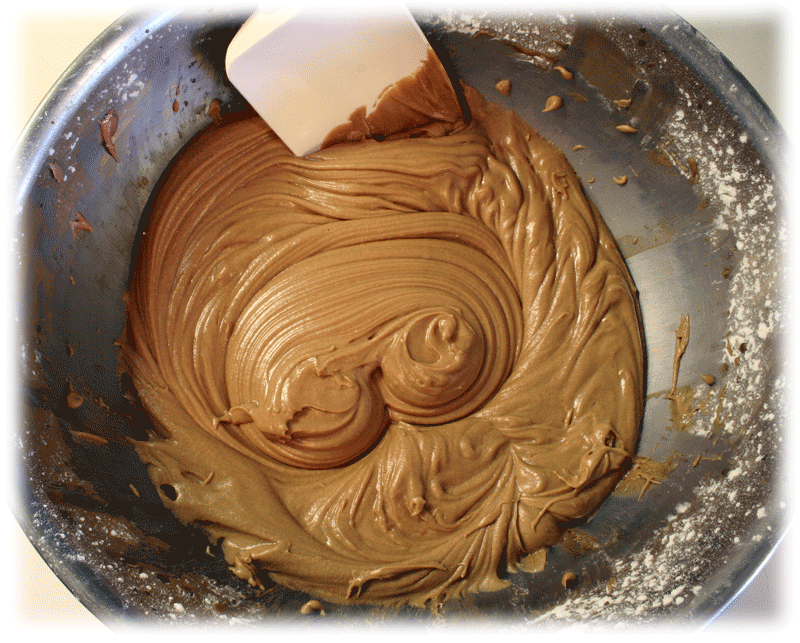 Frosting ready in bowl image